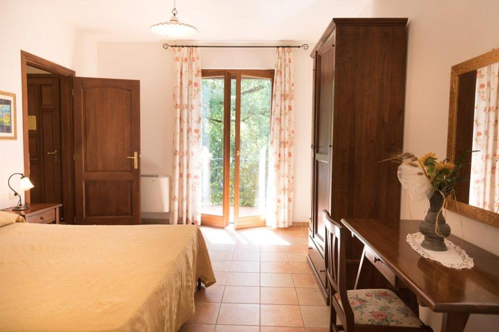 Agriturismo La Vecchia Fattoria Orte Exterior foto